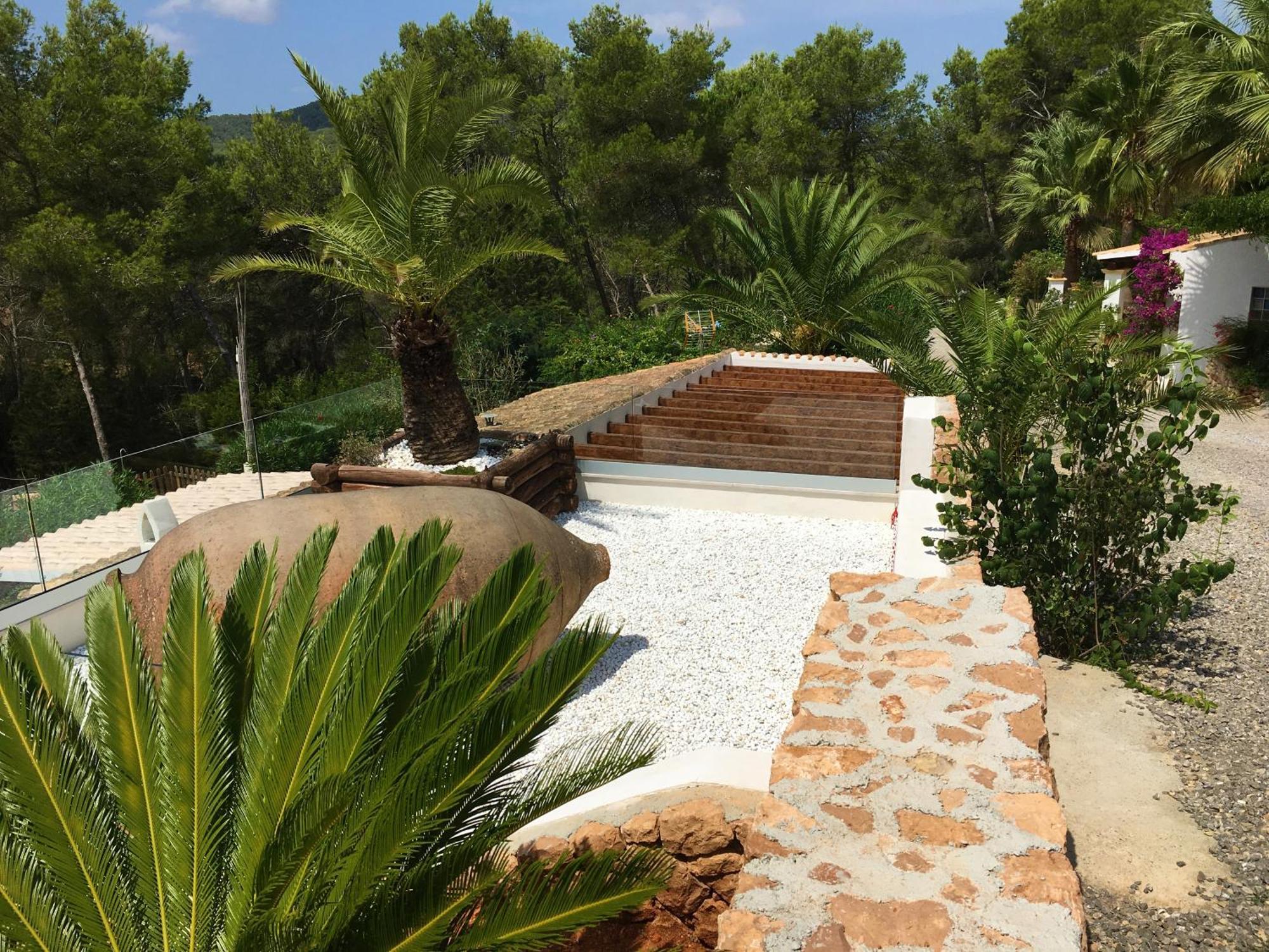 Estada en una granja Pinosol Santa Eulària des Riu